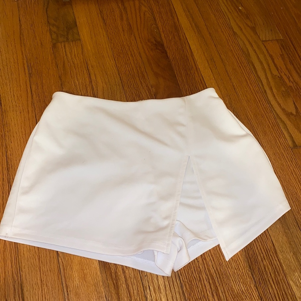 White skort